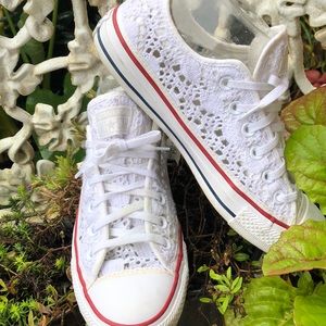 Converse All Star Sneakers